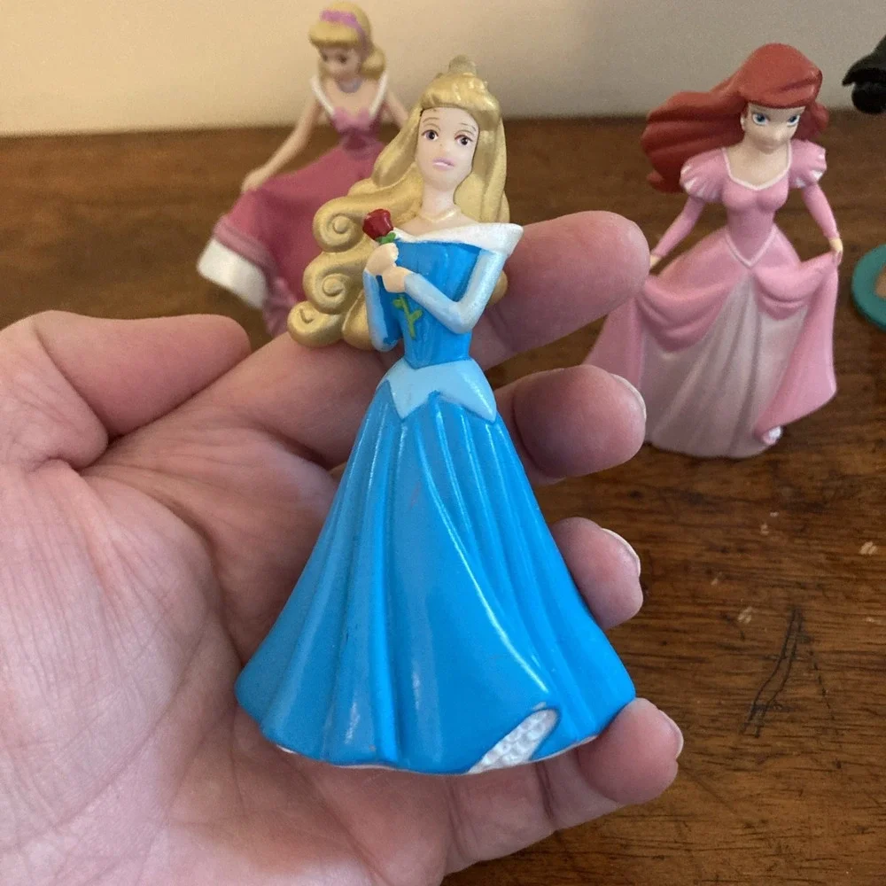 DISNEY STORE Princess PVC Figure Lot of 8 Cake Toppers